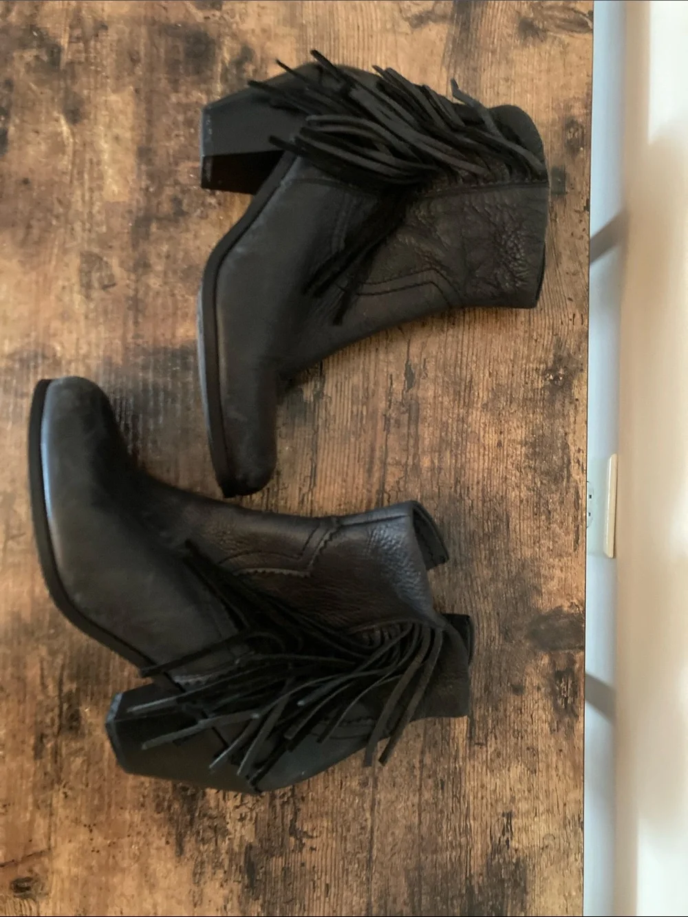 Women’s Sam Edelman tassel booties, size 7.5